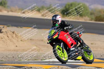 media/Oct-08-2022-SoCal Trackdays (Sat) [[1fc3beec89]]/Turn 10 (945am)/